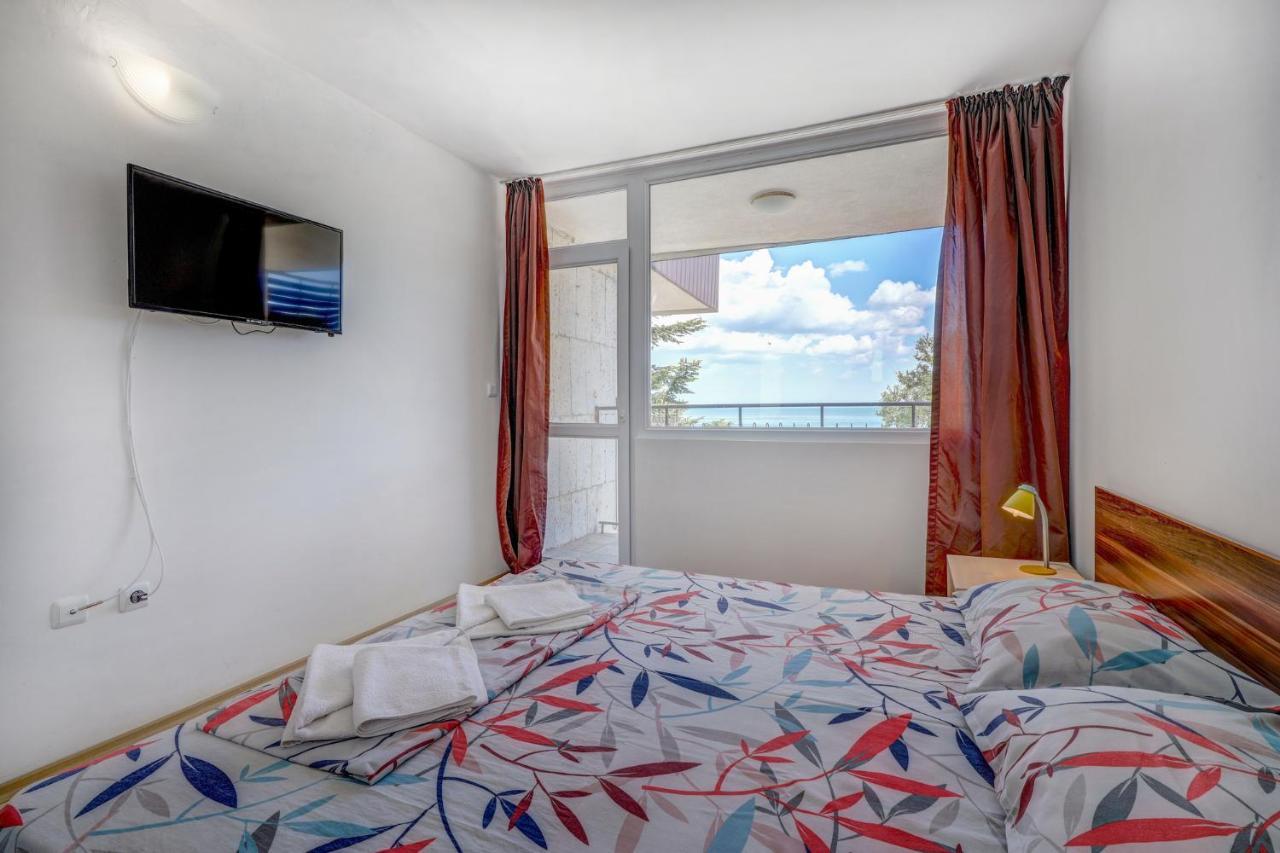 Saint George Hotel 1 バルチク エクステリア 写真